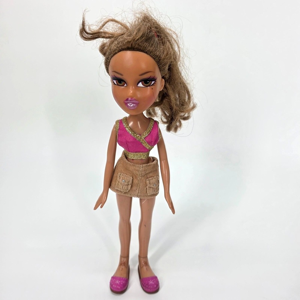 Vintage‎ 2001 Bratz Fashion Doll Yasmin Genie Henna Feet Shoes Top Beauty Mark